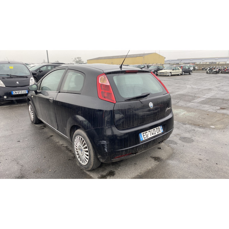 Aile avant droit FIAT GRANDE PUNTO Photo n°8