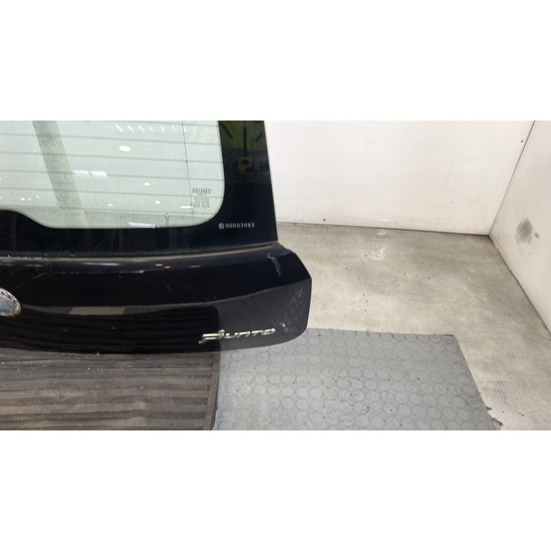 Malle/Hayon arriere FIAT GRANDE PUNTO Photo n°4