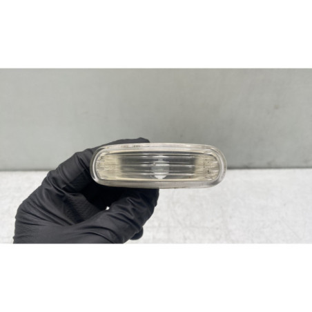 Repetiteur clignotant avant droit (Feux) FIAT GRANDE PUNTO Photo n°1