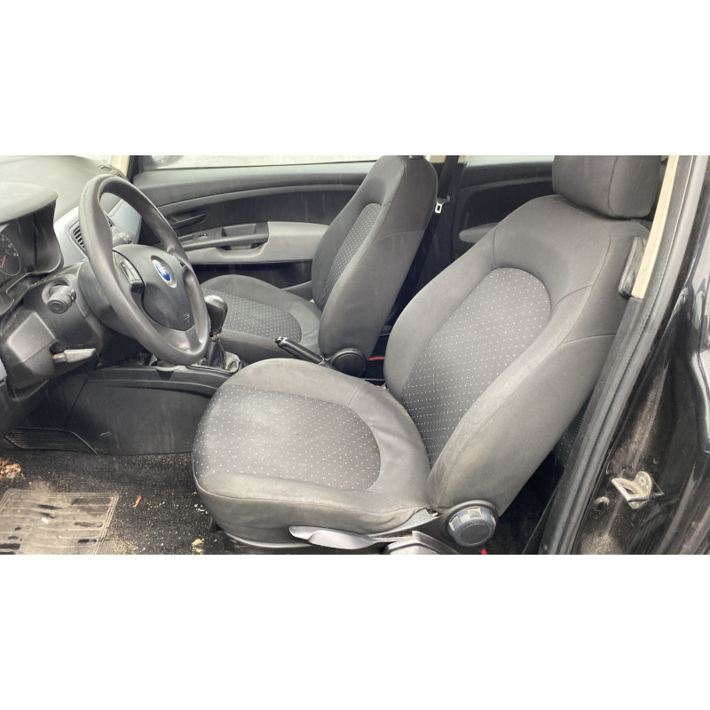 Trappe d'essence FIAT GRANDE PUNTO Photo n°13