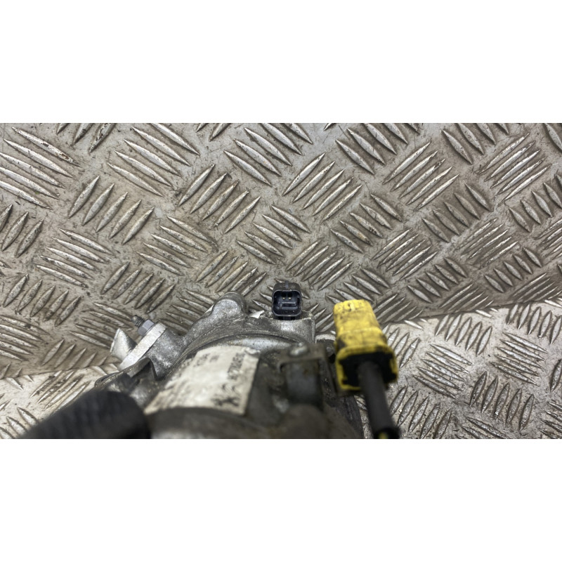 Compresseur clim CITROEN C5 2 Photo n°4