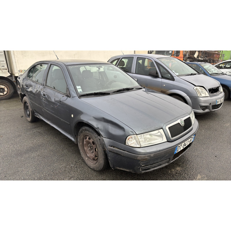 Feu arriere principal gauche (feux) SKODA OCTAVIA 1 Photo n°5