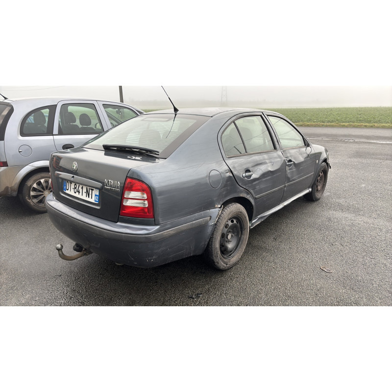 Feu arriere principal gauche (feux) SKODA OCTAVIA 1 Photo n°6