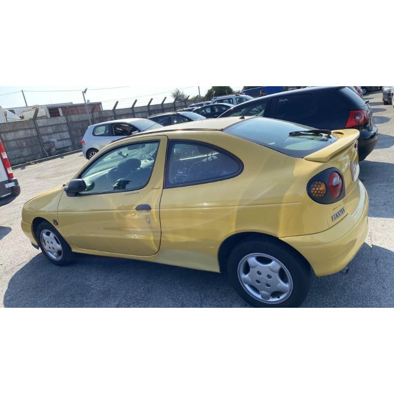 Charniere de capot RENAULT MEGANE 1 Photo n°4
