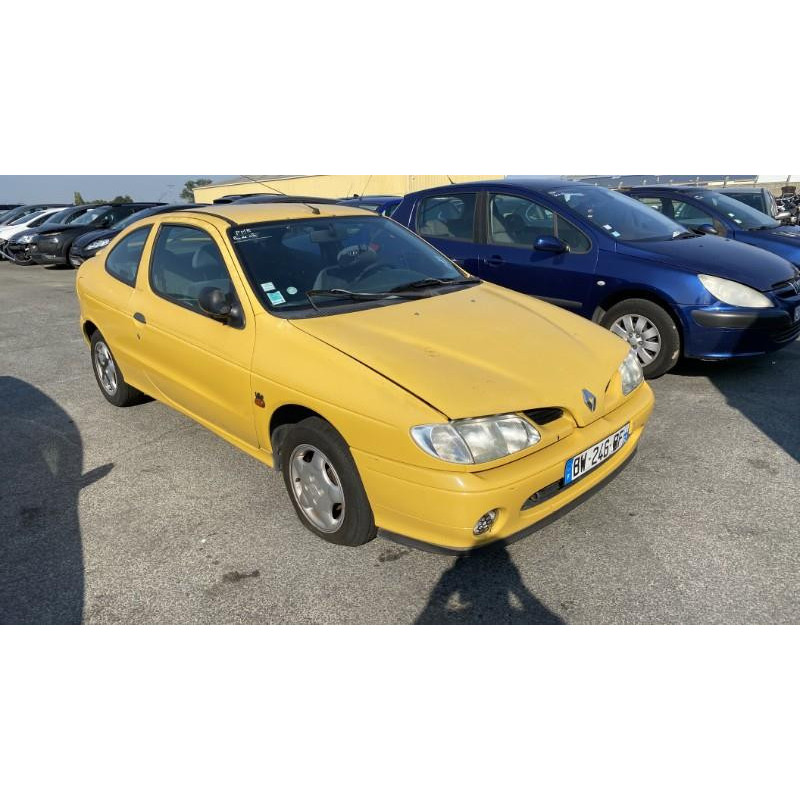 Charniere de capot RENAULT MEGANE 1 Photo n°9