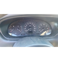 Charniere de capot RENAULT MEGANE 1