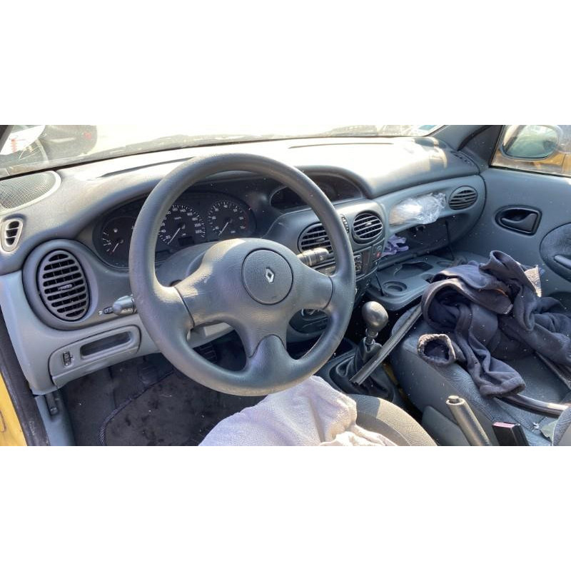 Charniere de capot RENAULT MEGANE 1 Photo n°18