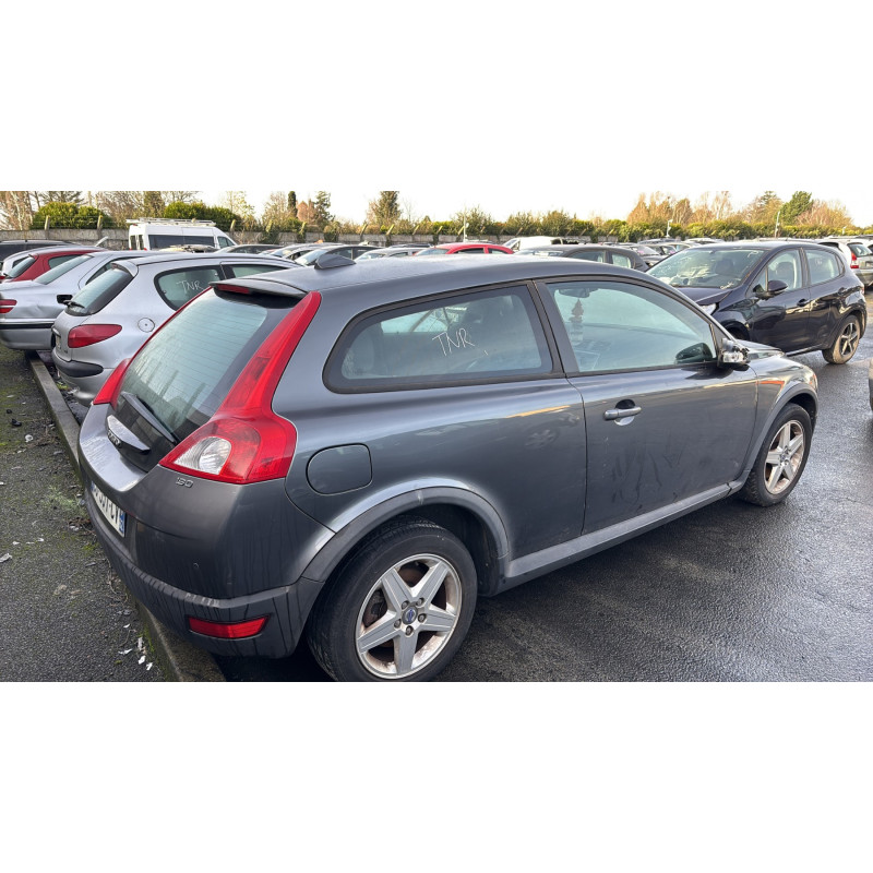Pare choc arriere VOLVO C 30 Photo n°9