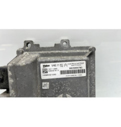 Calculateur moteur PEUGEOT 208 1