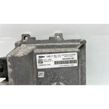 Calculateur moteur PEUGEOT 208 1