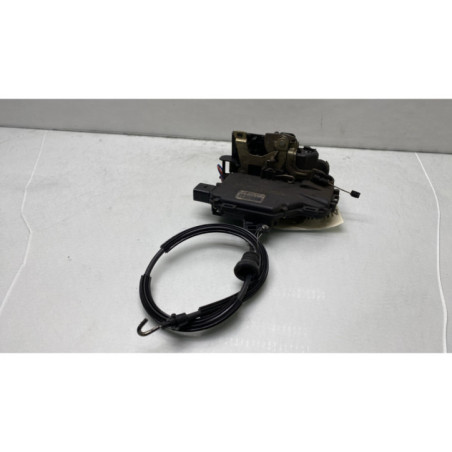 Serrure avant droit VOLKSWAGEN NEW BEETLE 1