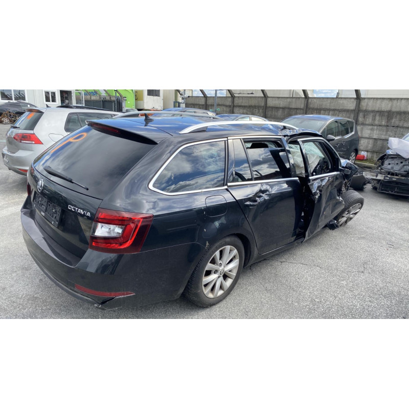 Ecran GPS SKODA OCTAVIA 4 Photo n°7