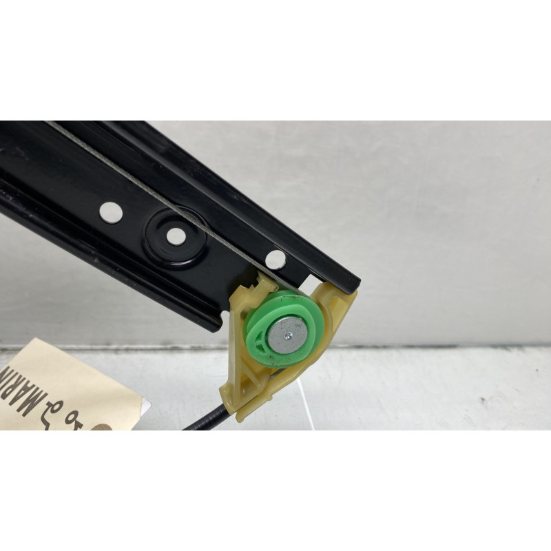 Leve vitre electrique arriere droit SKODA OCTAVIA 4 Photo n°3