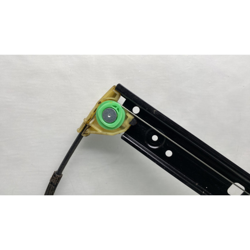 Leve vitre electrique arriere droit SKODA OCTAVIA 4 Photo n°4