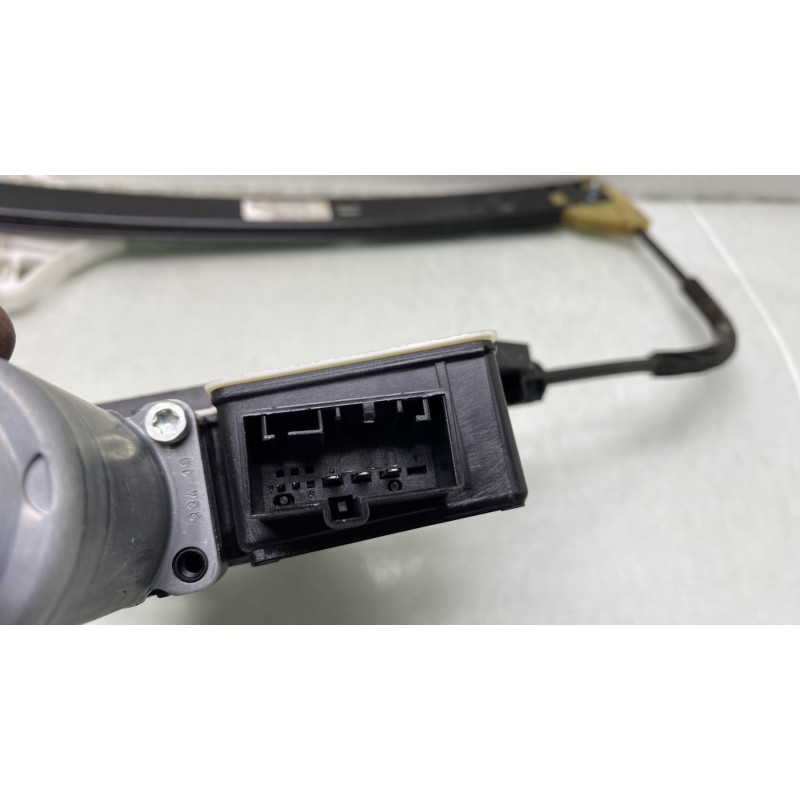 Leve vitre electrique arriere droit SKODA OCTAVIA 4 Photo n°7