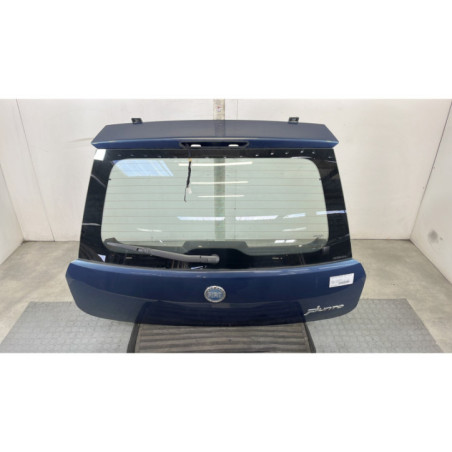 Malle/Hayon arriere FIAT GRANDE PUNTO Photo n°1
