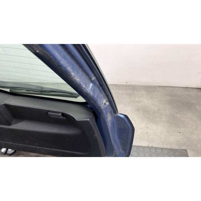 Malle/Hayon arriere FIAT GRANDE PUNTO Photo n°8