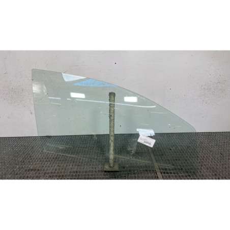 Vitre avant droit FIAT GRANDE PUNTO Photo n°1