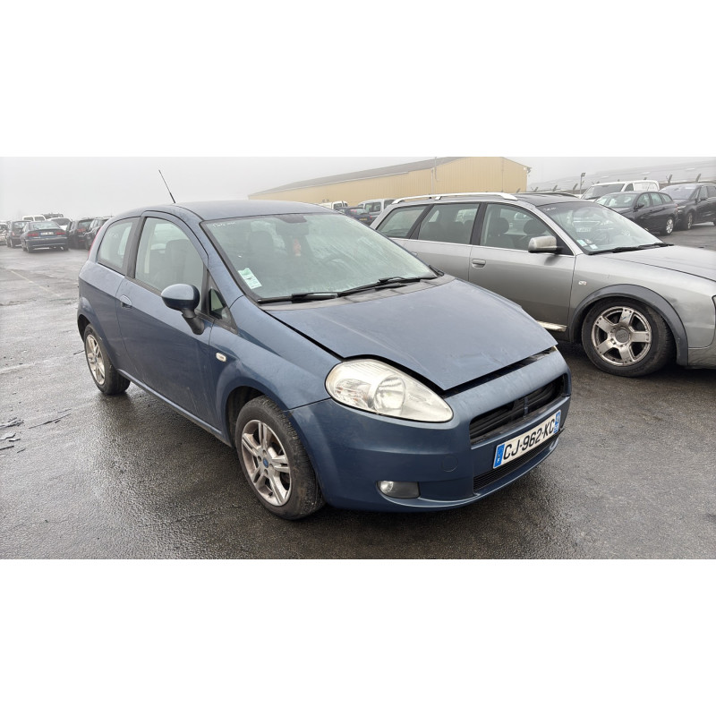 Vitre avant gauche FIAT GRANDE PUNTO Photo n°6