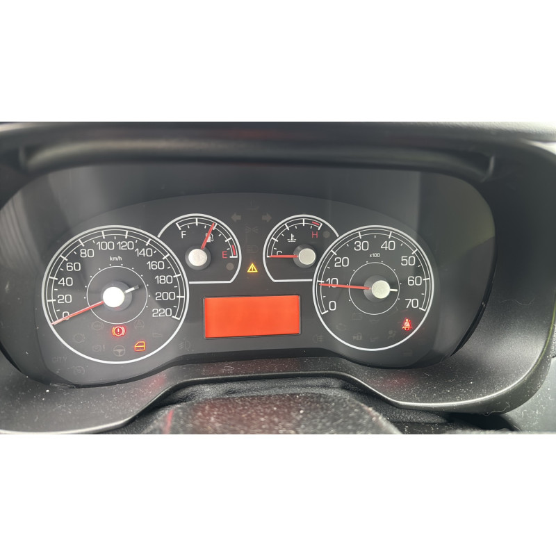 Vitre avant gauche FIAT GRANDE PUNTO Photo n°19