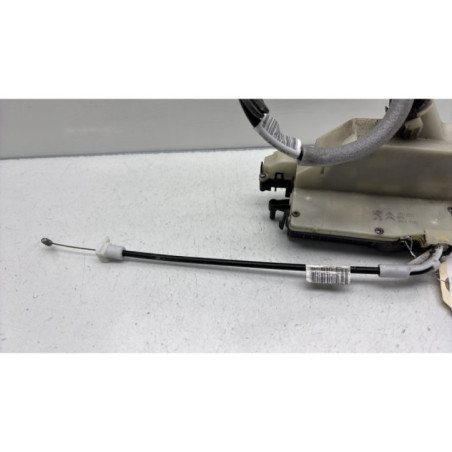 Serrure avant droit PEUGEOT 2008 1