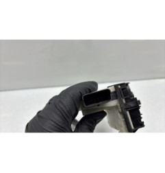 Serrure avant droit PEUGEOT 2008 1