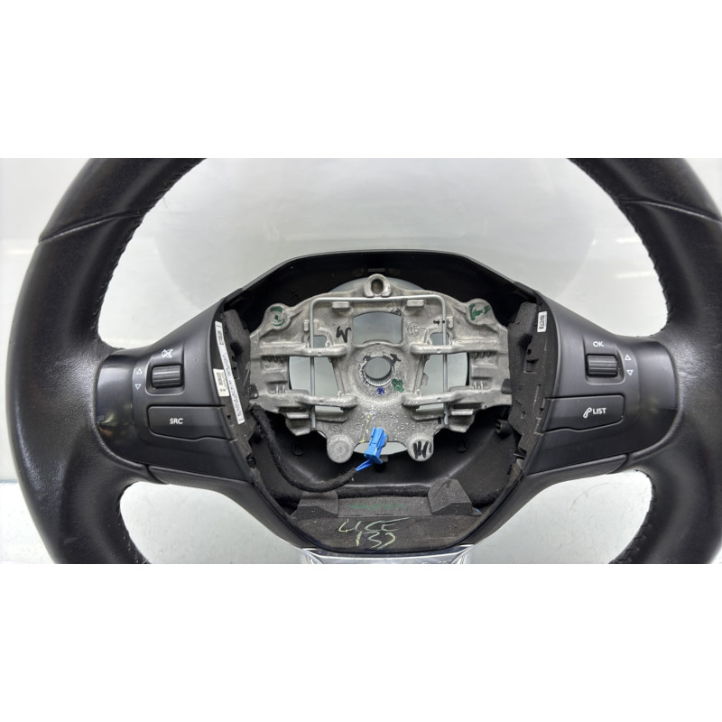Volant PEUGEOT 2008 1 Photo n°4
