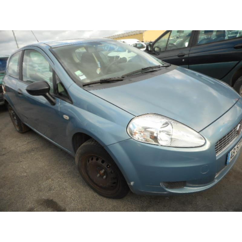 Vitre avant gauche FIAT GRANDE PUNTO Photo n°9
