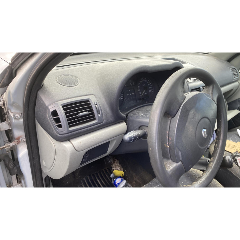 Porte arriere droit RENAULT CLIO 2 Photo n°12