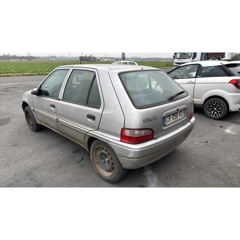 Pare choc arriere CITROEN SAXO Photo n°10