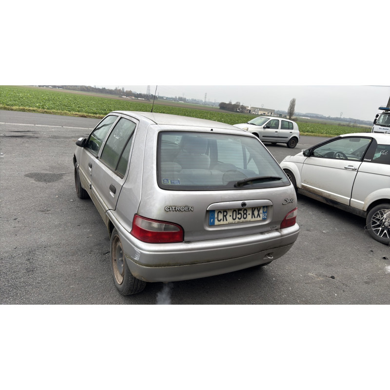Pare choc arriere CITROEN SAXO Photo n°11