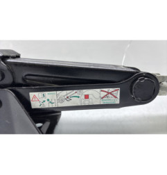 Cric PEUGEOT 2008 1