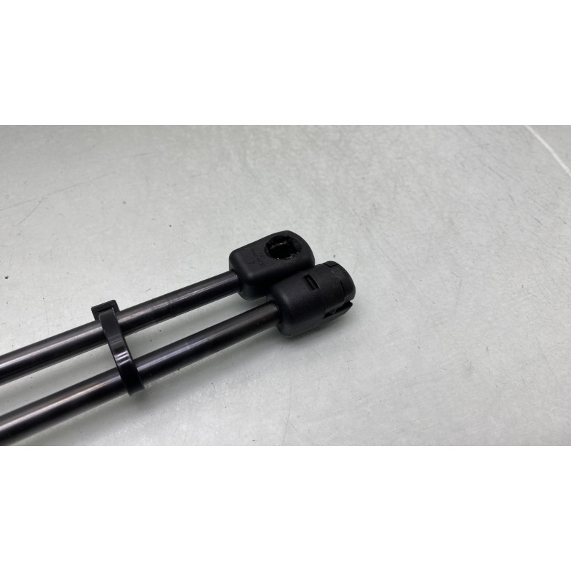 Verin de coffre FORD FOCUS 2 Photo n°4
