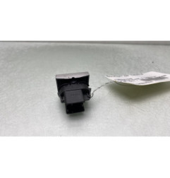 Bouton de coffre FORD FOCUS 2