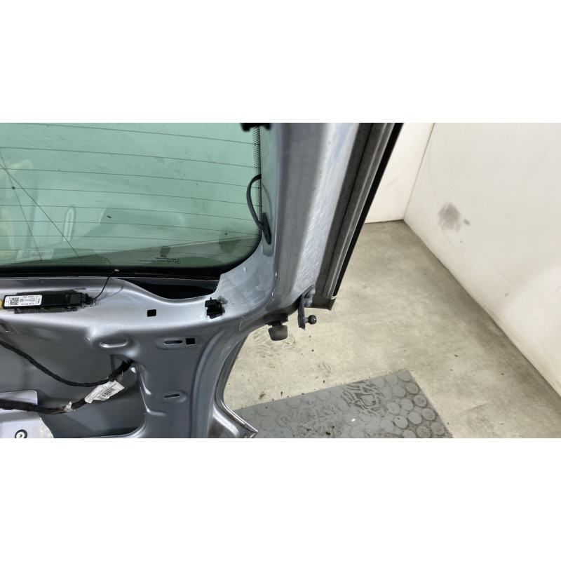 Malle/Hayon arriere VOLKSWAGEN POLO 5 Photo n°9