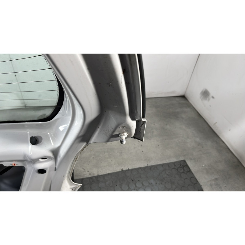 Malle/Hayon arriere FORD KA 2 Photo n°8