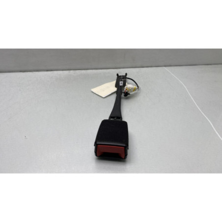 Attache ceinture avant gauche PEUGEOT 3008 1