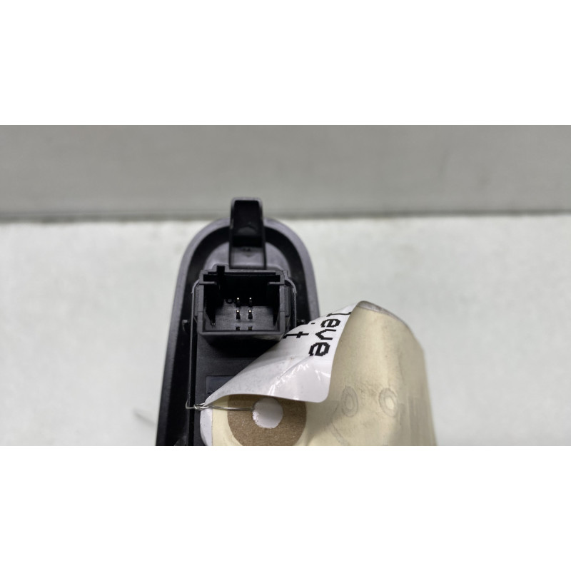 Interrupteur de leve vitre arriere droit PEUGEOT 3008 1 Photo n°3