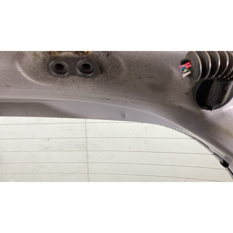 Malle/Hayon arriere TOYOTA YARIS 1 Photo n°7