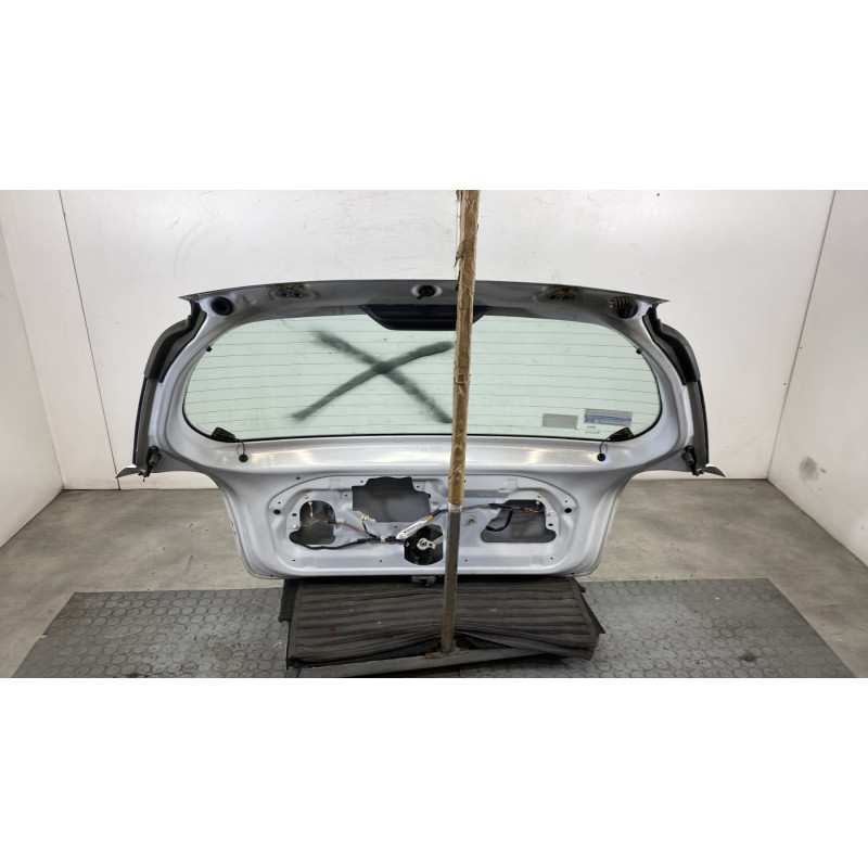 Malle/Hayon arriere TOYOTA YARIS 1 Photo n°11