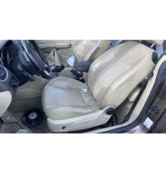 Vitre avant droit FORD FOCUS 2