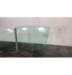 Vitre avant gauche FORD FOCUS 2