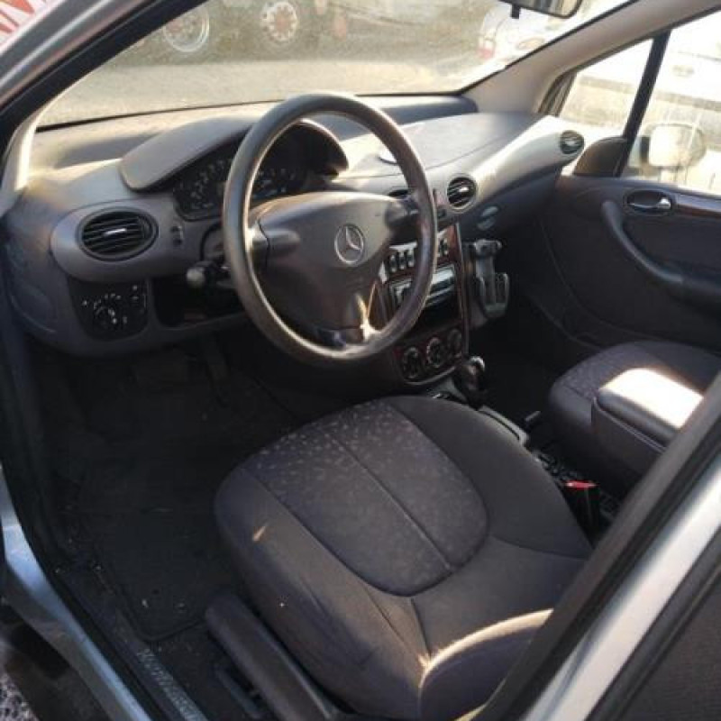 Feu arriere principal droit (feux) MERCEDES CLASSE A 168 Photo n°8