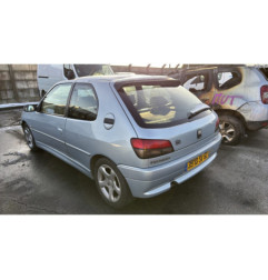 Vitre avant gauche PEUGEOT 306