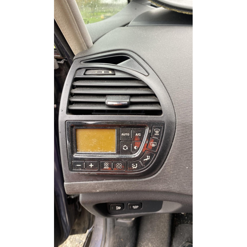 Feu arriere secondaire droit (feux) CITROEN C4 PICASSO 1 Photo n°8
