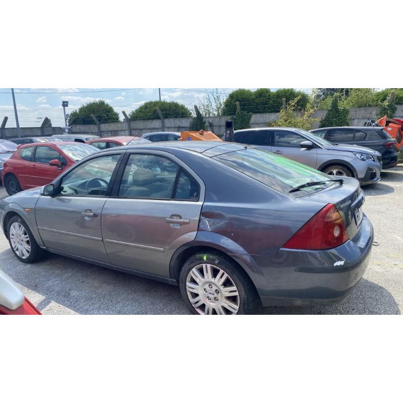 Feu arriere principal droit (feux) FORD MONDEO 2 Photo n°8