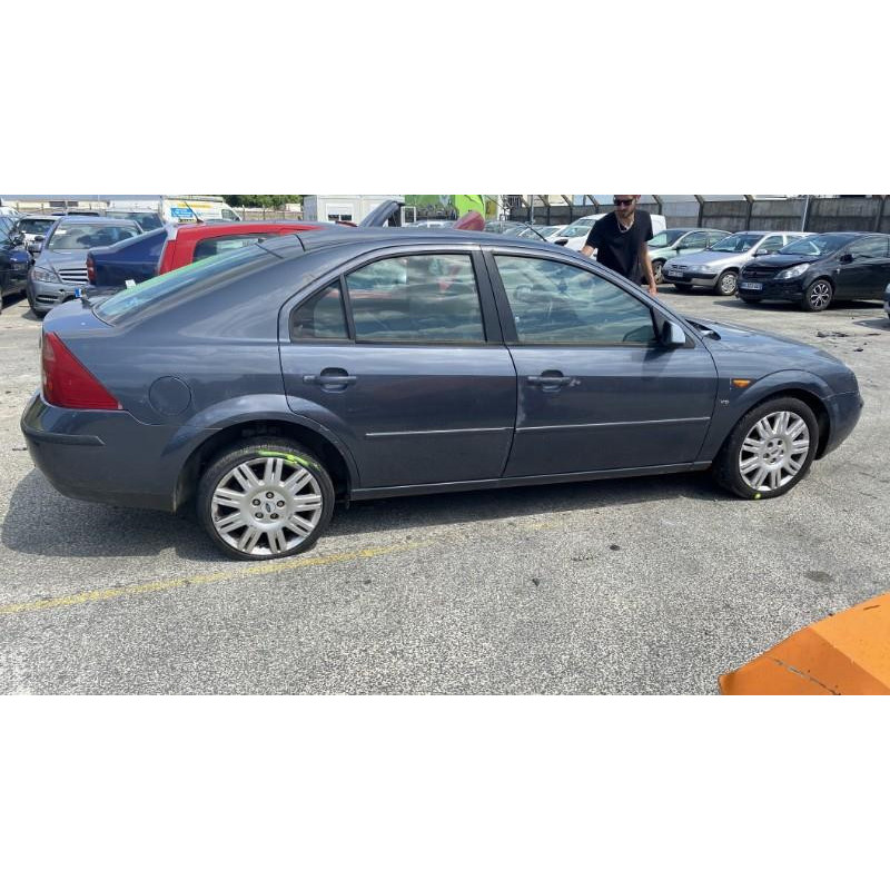 Feu arriere principal droit (feux) FORD MONDEO 2 Photo n°9