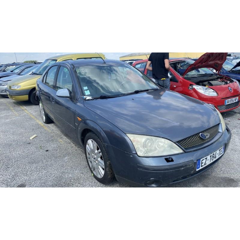 Feu arriere principal droit (feux) FORD MONDEO 2 Photo n°16