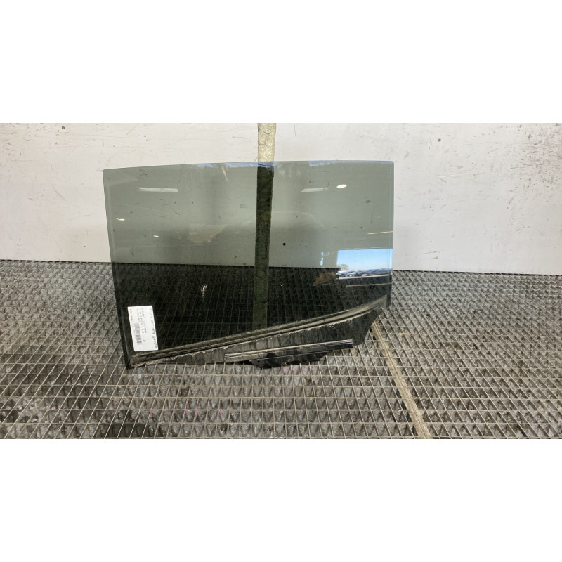 Vitre arriere gauche HYUNDAI I 10 2 Photo n°1