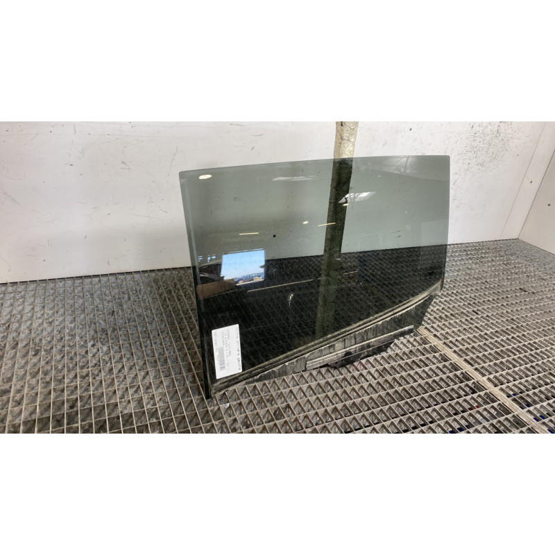 Vitre arriere gauche HYUNDAI I 10 2 Photo n°2